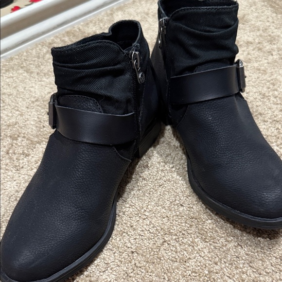 Blowfish Black Ankle Booties - Picture 1 of 7